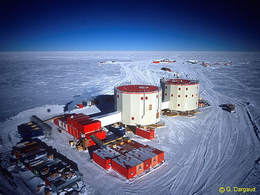 La base franco-italienne Concordia