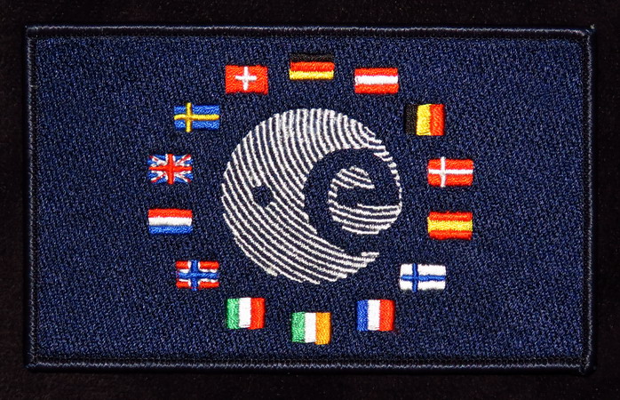 Fr%20ESA%20rond.jpg