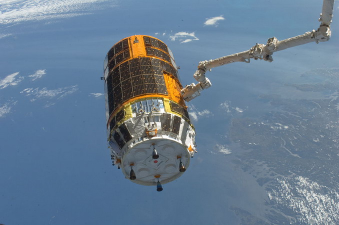 HTV-3_releasing.jpg