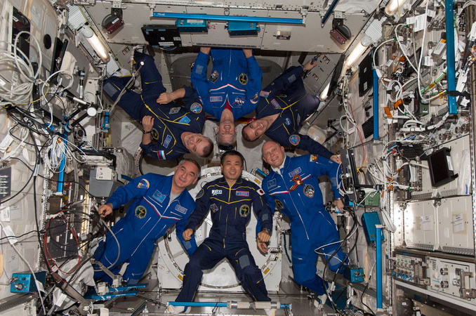 ISS-39%20crew2.jpg