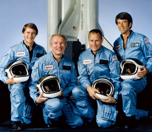 STS-5_crew_rsz-1200x1600.jpg