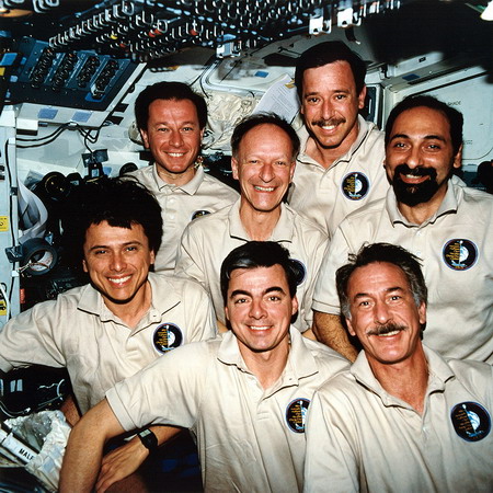 STS-75%20crew.jpg