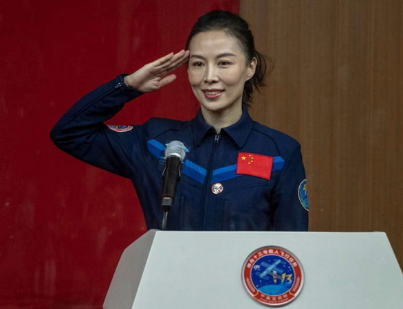 Shenzhou-13%20Wang%20.jpg