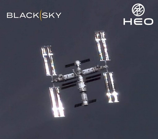 Shenzhou20%20tiangong-blacksky.jpg