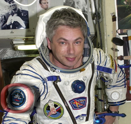 badge port&eacute; par le russe Shargin pendant le vol Soyouz TMA-5