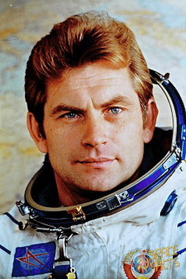 Soyuz-25%20kovalyonok_vladimir_3.jpg