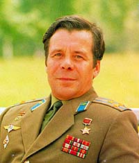 E. KHROUNOV