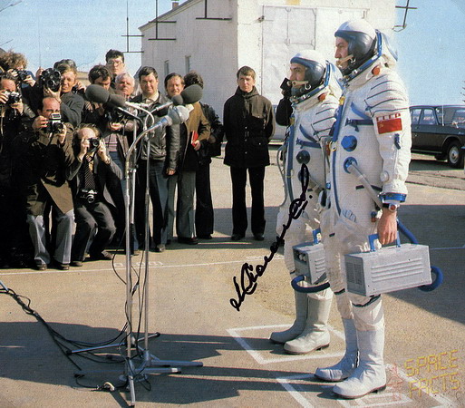soyuz-35aa.jpg