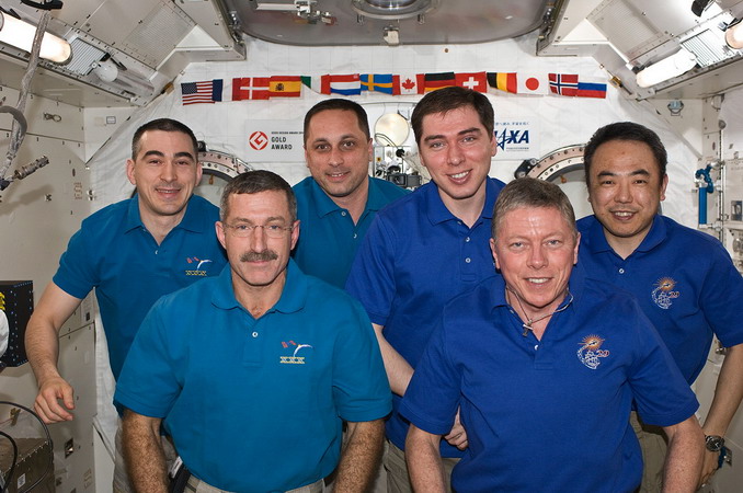 iss-29%20crew.jpg