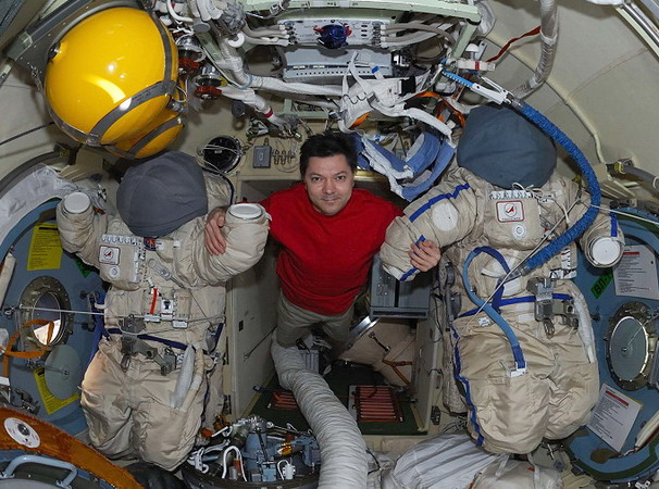 iss-31_poisk%20Kono.jpg