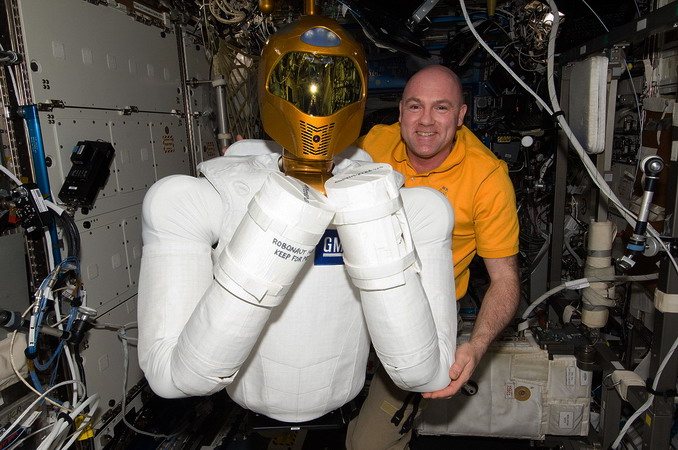 iss-31_robot.jpg