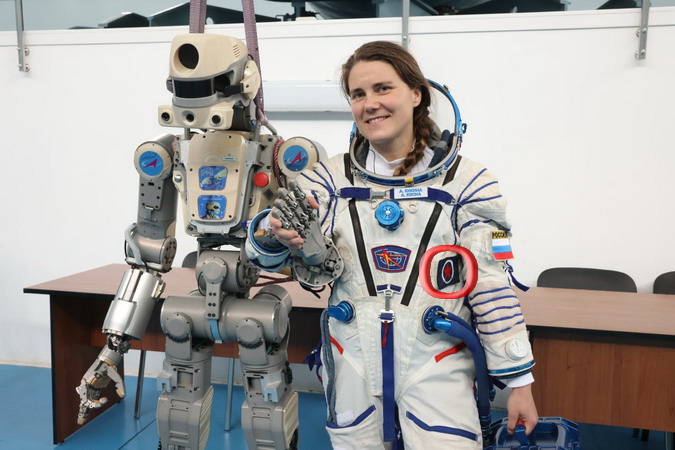 roscosmos_patch%20Kikina.jpg