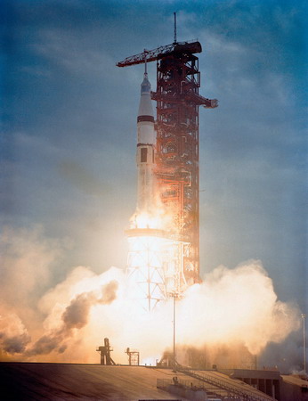 skylab3%20decol.jpg