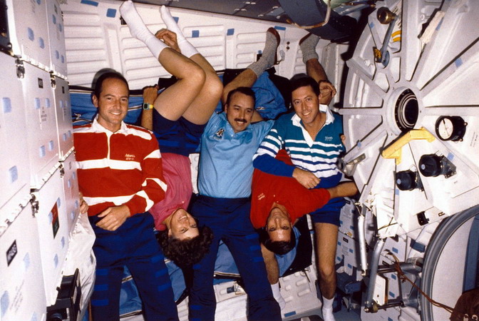 sts-43%20crew%20orbit.jpg
