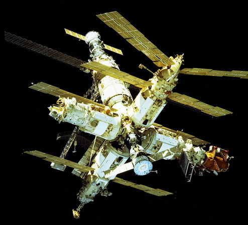 sts-81%20mir.jpg