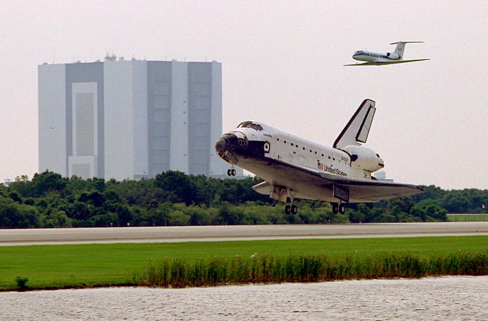 sts-84%20KSC-97EC-0851.jpg