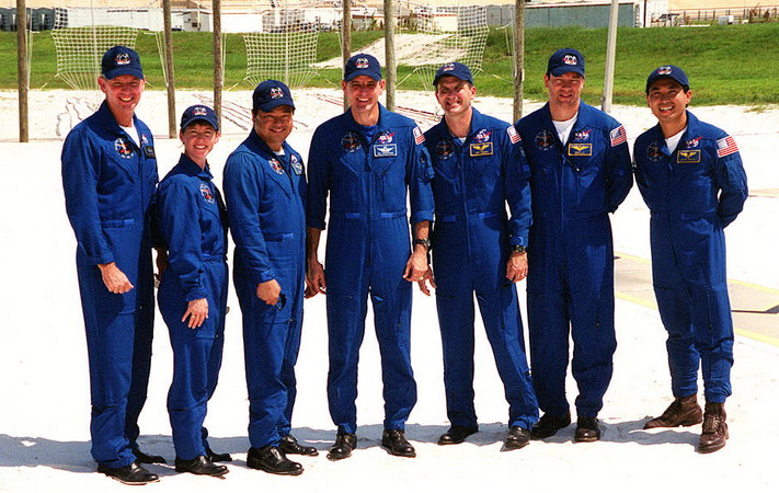 sts-92%20crew2.jpg